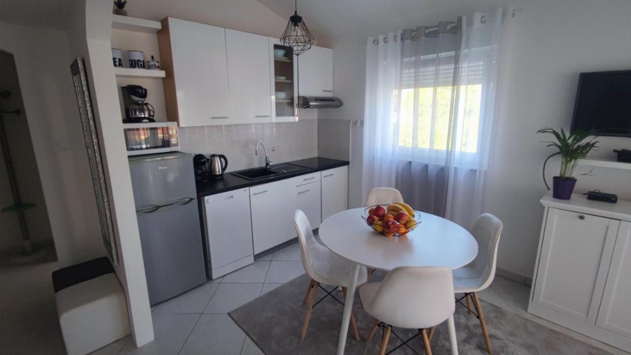 Apartman Lino Medulin Eksteriør billede